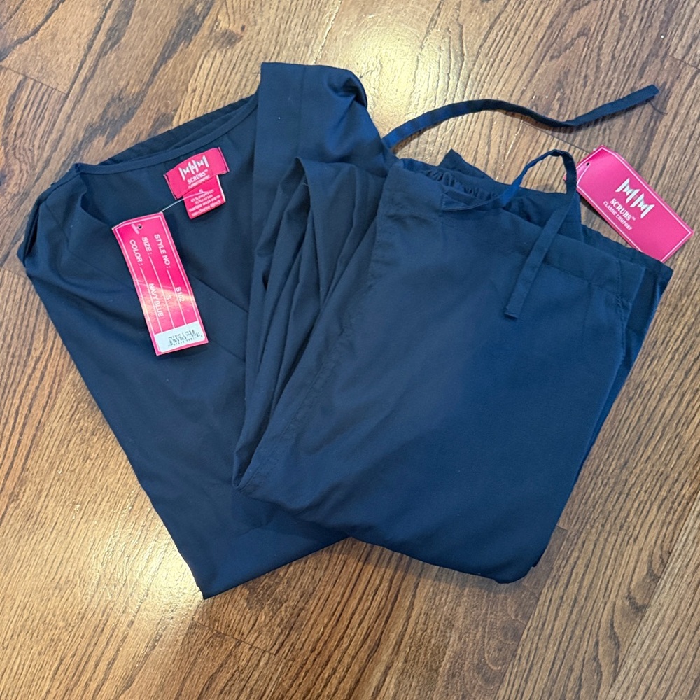 Men’s M&M scrub set size S